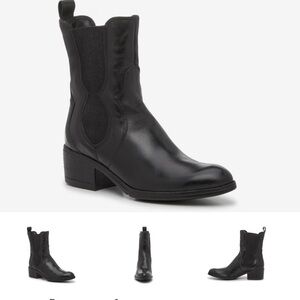 Coach and Four Women's Black Leather colt Boot